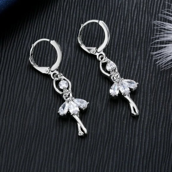 ⭐4pc Bundle Sale⭐ Diamond Ballerina Pendant, Earrings & 18" Chain 925 Silver - Picture 2 of 7